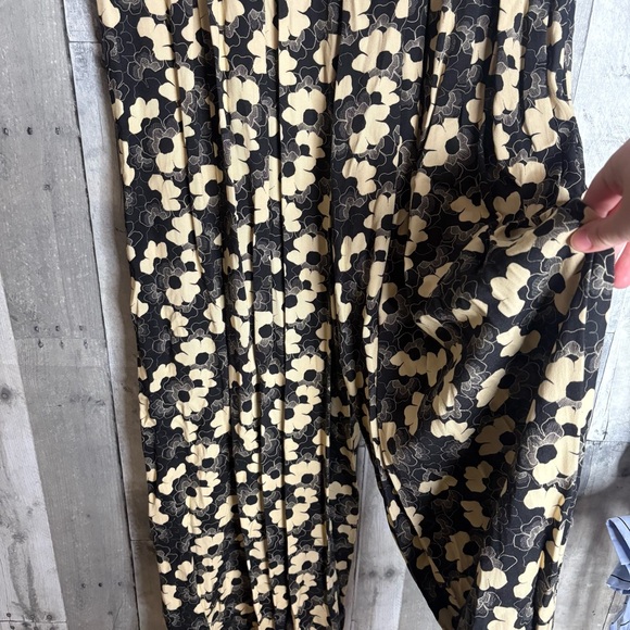 Anthropologie Corey Lynn Calter Wide Leg Pants Floral Black and Cream Medium - Picture 6 of 7